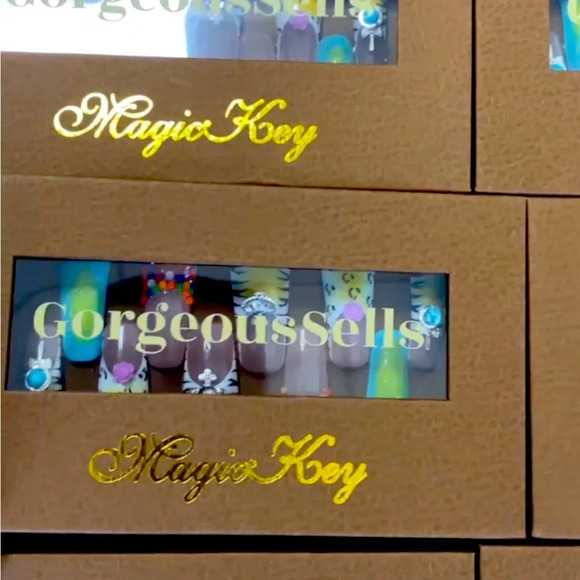 Handmade Ducktail press on nails. New in the box 10 piece - Picture 13 of 16